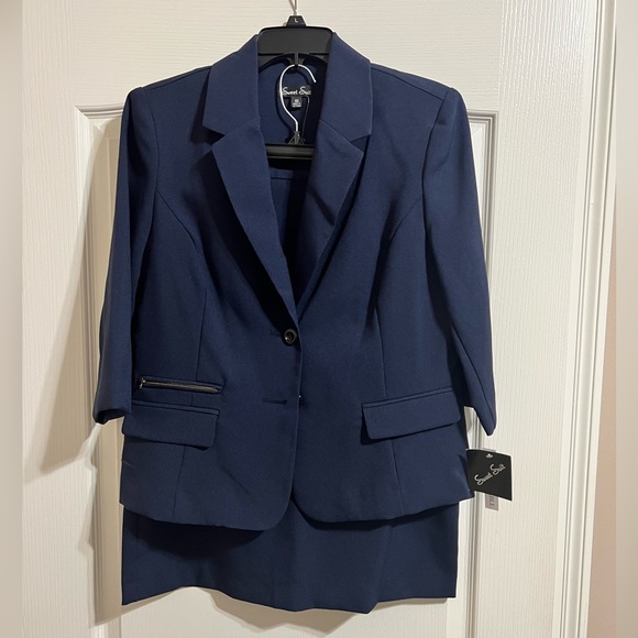Ladies Navy Blue Blazer and Skirt Set - Picture 1 of 10